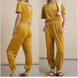 Anthropologie Saturday Sunday
Linda Velvet Jumpsuit Size L.